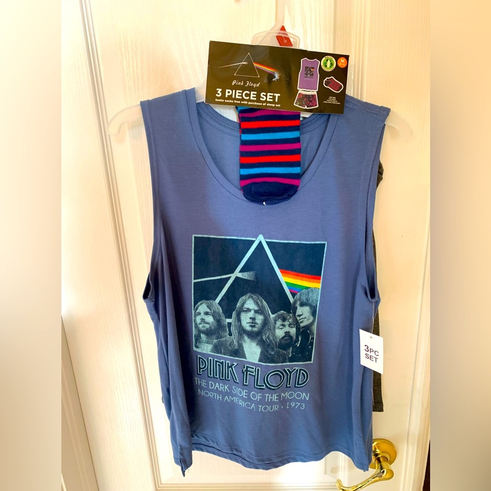 Pink Floyd pajamas! New med blue & gray w socks!# lowest price! 3 piece set!
